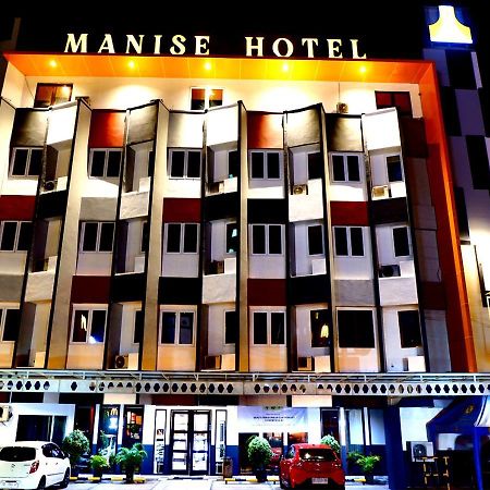 Manise Hotel Ambon Exterior foto
