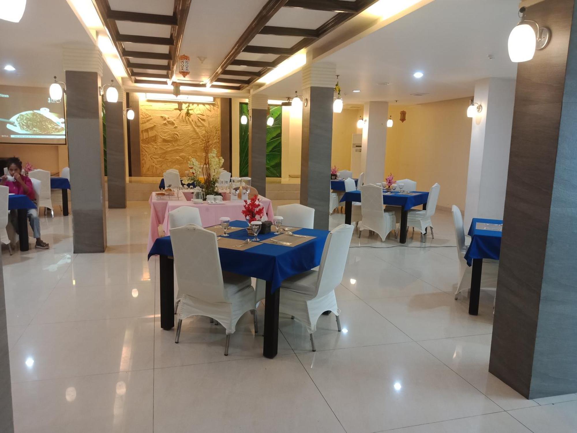 Manise Hotel Ambon Exterior foto